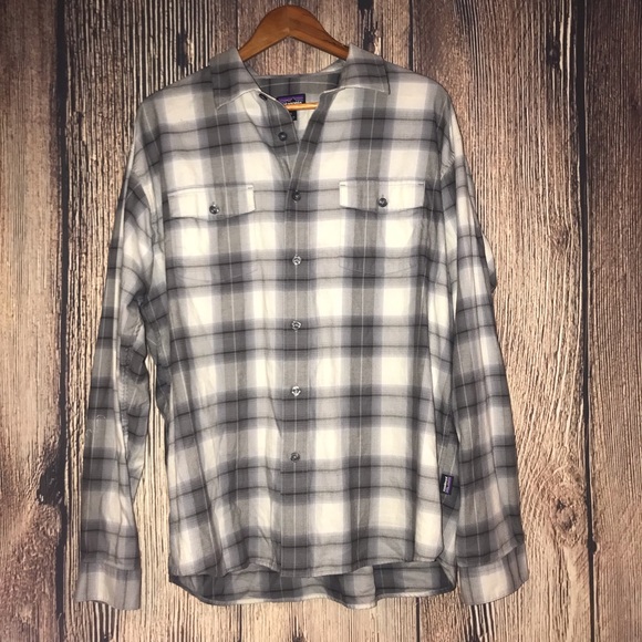 Patagonia Other - MENS PATAGONIA LARGE GRAY PLAID LONG SLEEVED SHIRT